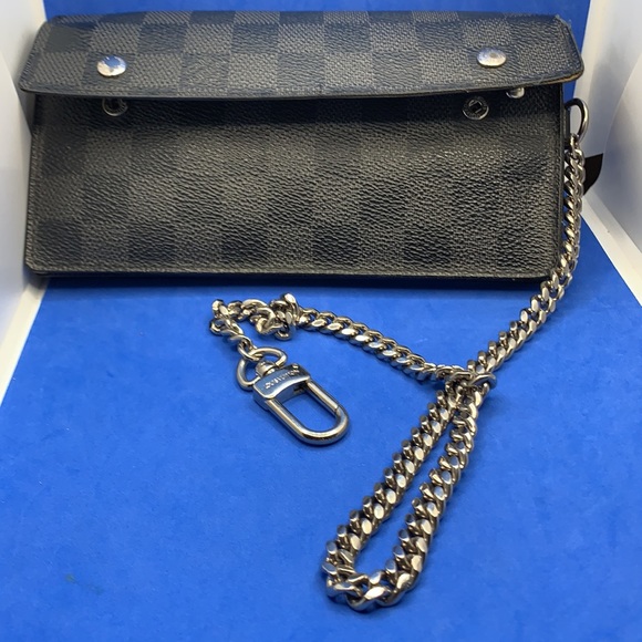 Louis Vuitton Long Portefeuille Accordion Damier Graphite 7.5"L x 3.9"W x 0.8"H - Picture 12 of 12